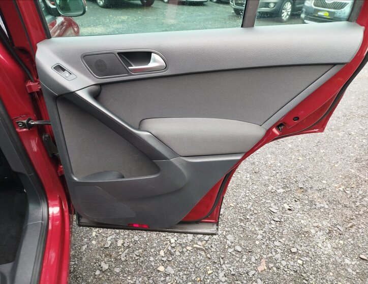 Volkswagen Tiguan SUV 2,0 l 103 kw