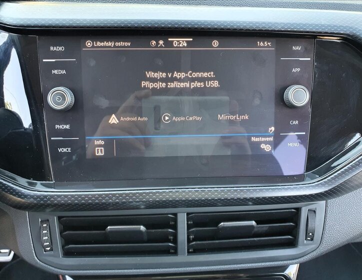 Volkswagen T-Cross 29