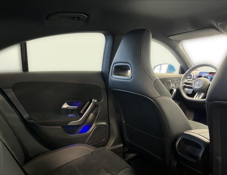 Mercedes-Benz CLA 21