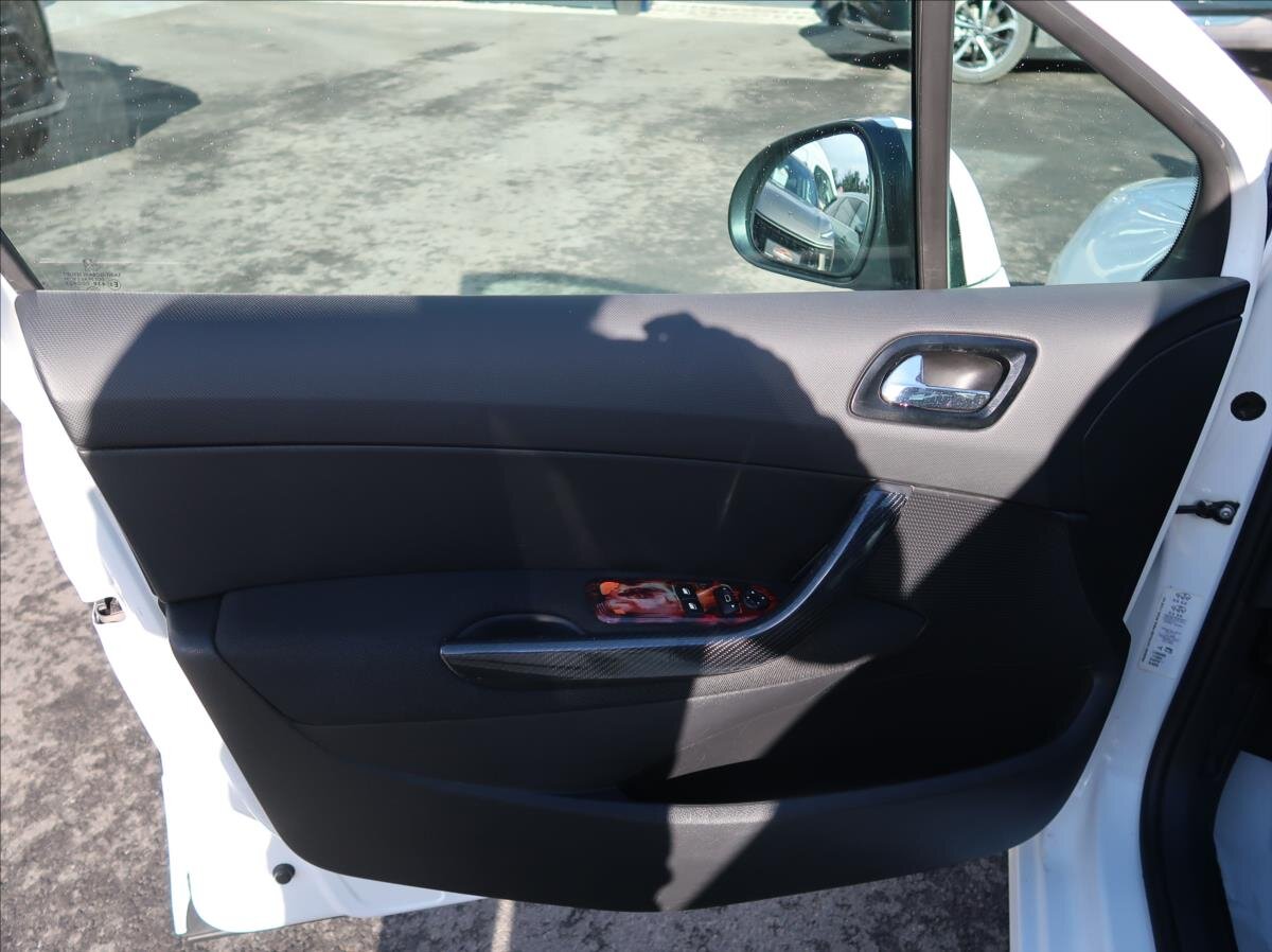 Peugeot 308 Kombi 1,6 l 80 kw