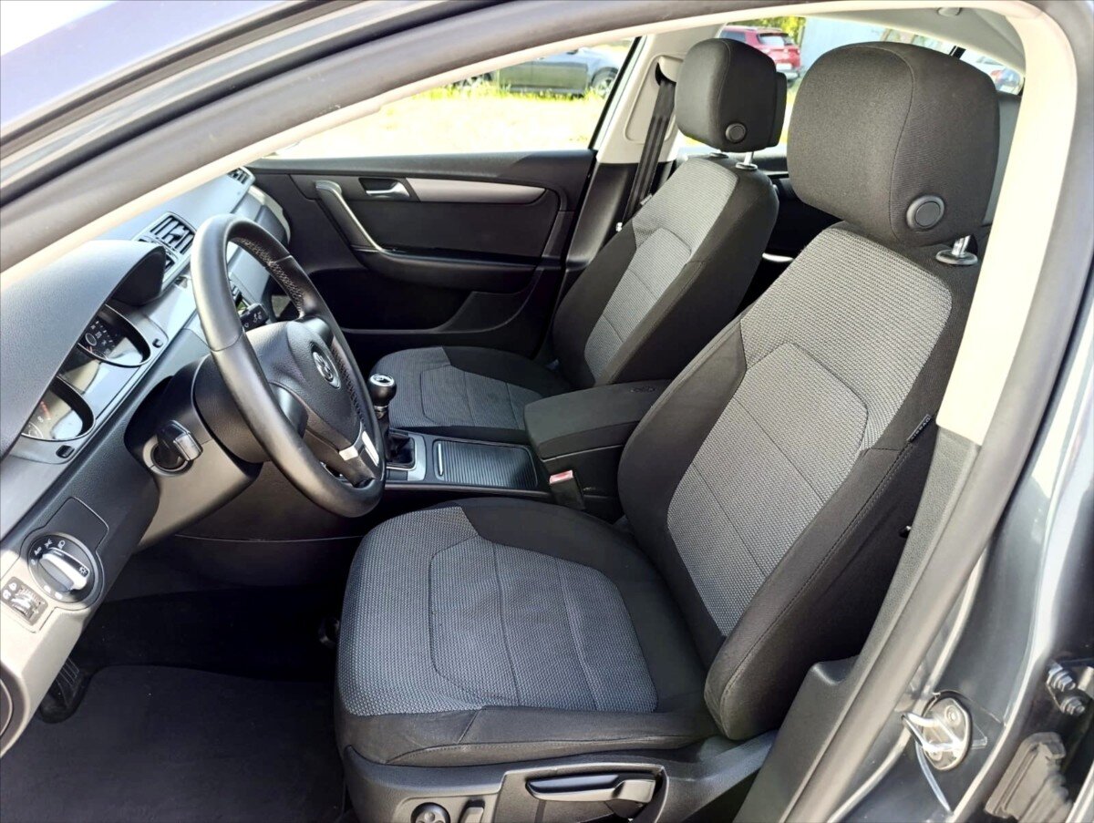 Volkswagen Passat Sedan 1,4 l 110 kw