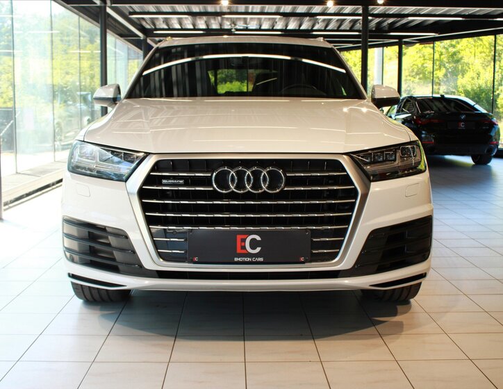 Audi Q7 2
