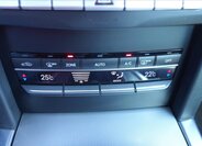 Mercedes-Benz Třídy E Sedan / Limuzína 2,1 l 125 kw