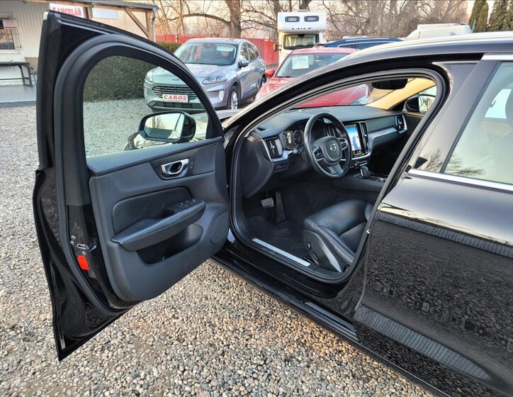 Volvo V60 Kombi 2,0 l 251 kw