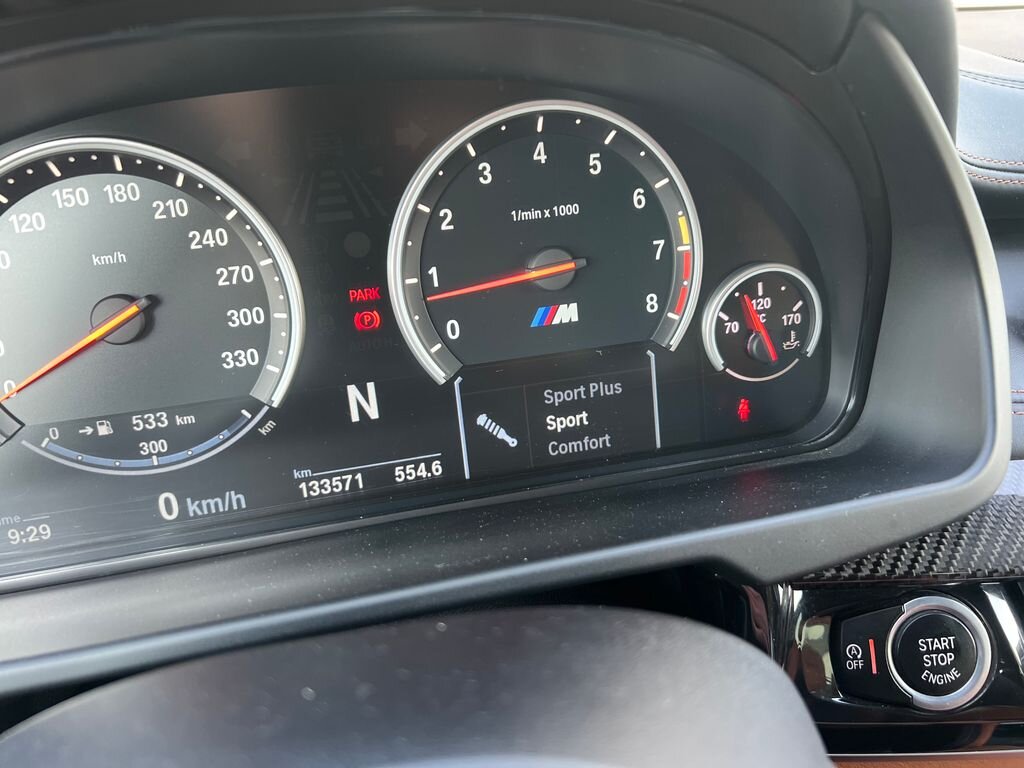 BMW X6 SUV / Terénní 4,4 l 512 kw