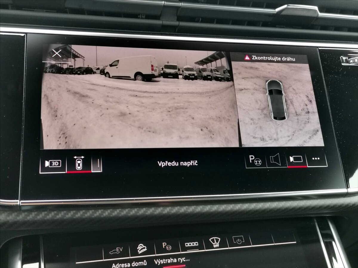 Audi Q8 SUV / Terénní 3,0 l 250 kw