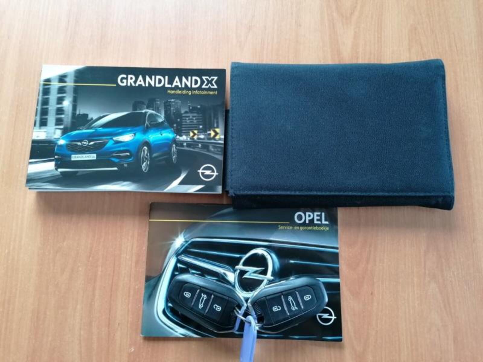 Opel Grandland X 32