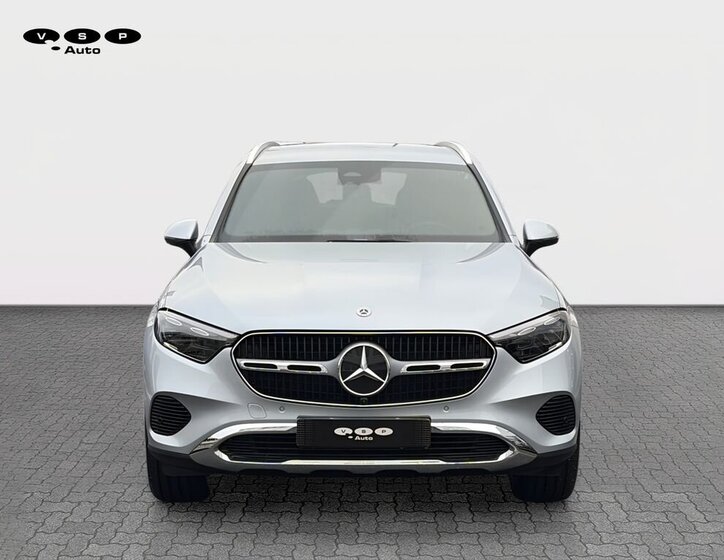 Mercedes-Benz GLC 8