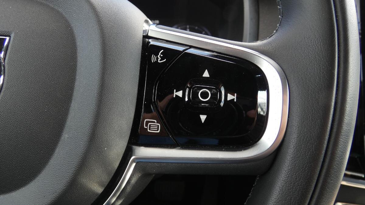 Volvo S90 Sedan / Limuzína 2,0 l 173 kw