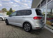 Volkswagen Touran 4