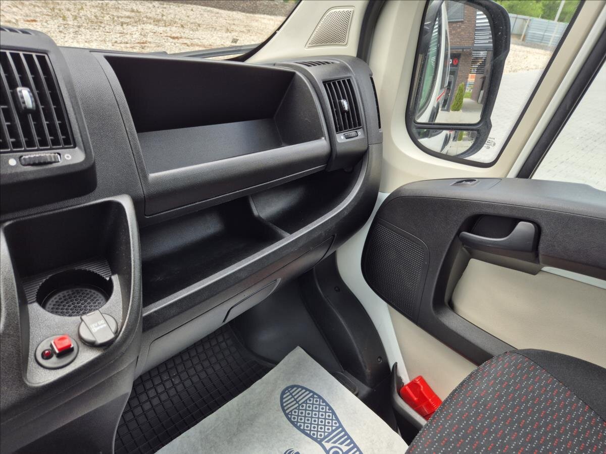 Peugeot Ostatní Ostatní 2,0 l 120 kw