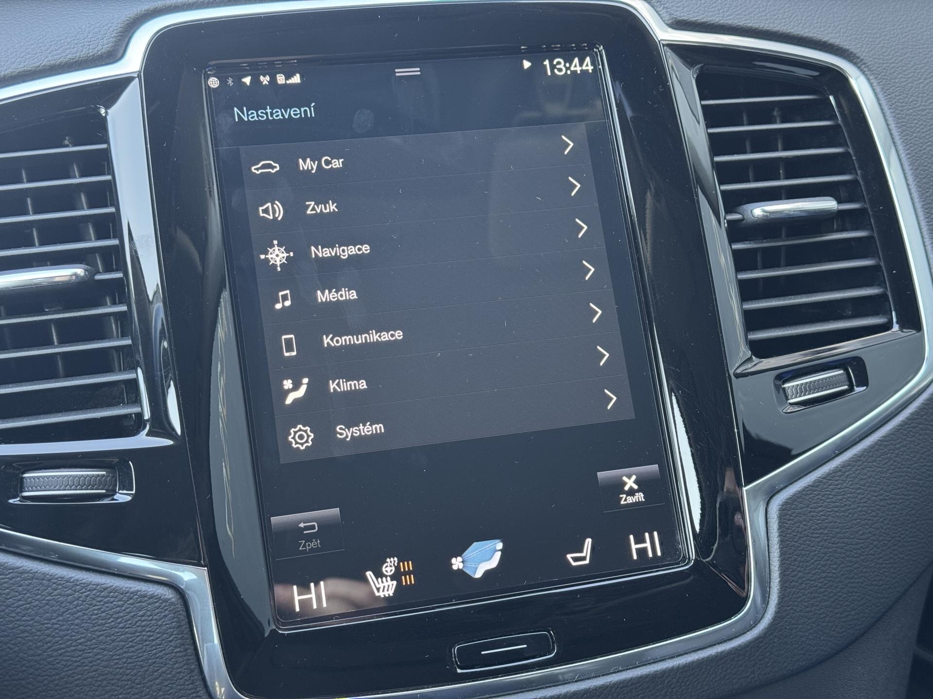 Volvo XC90 SUV / Terénní 2,0 l 173 kw