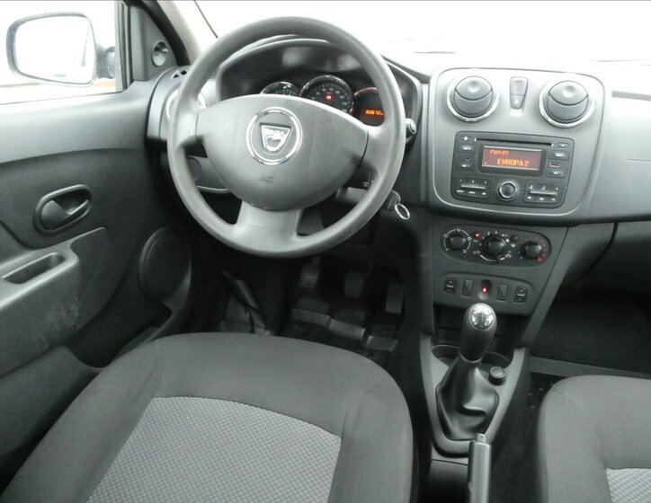 Dacia Logan 24