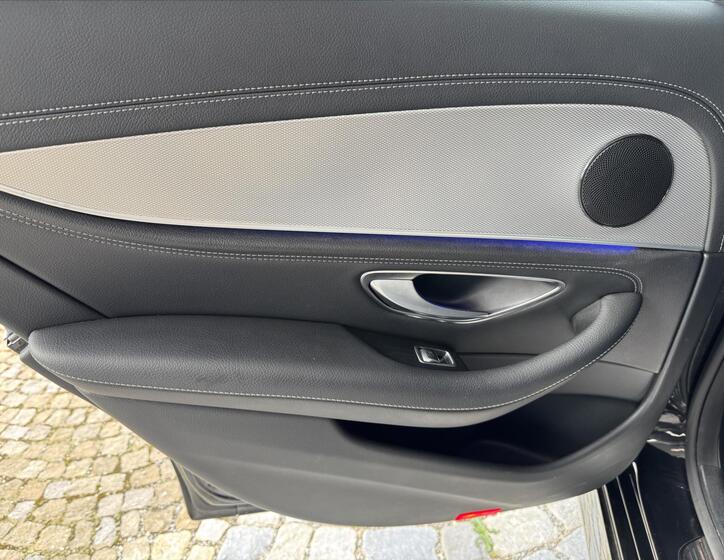 Mercedes-Benz Třídy E 21