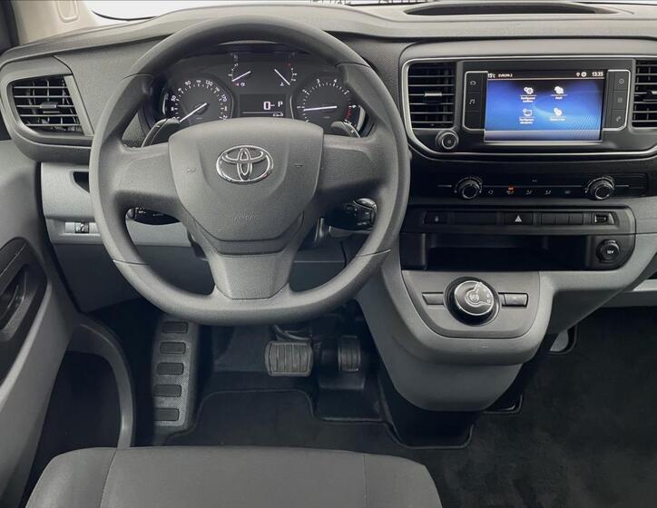 Toyota ProAce Verso 11