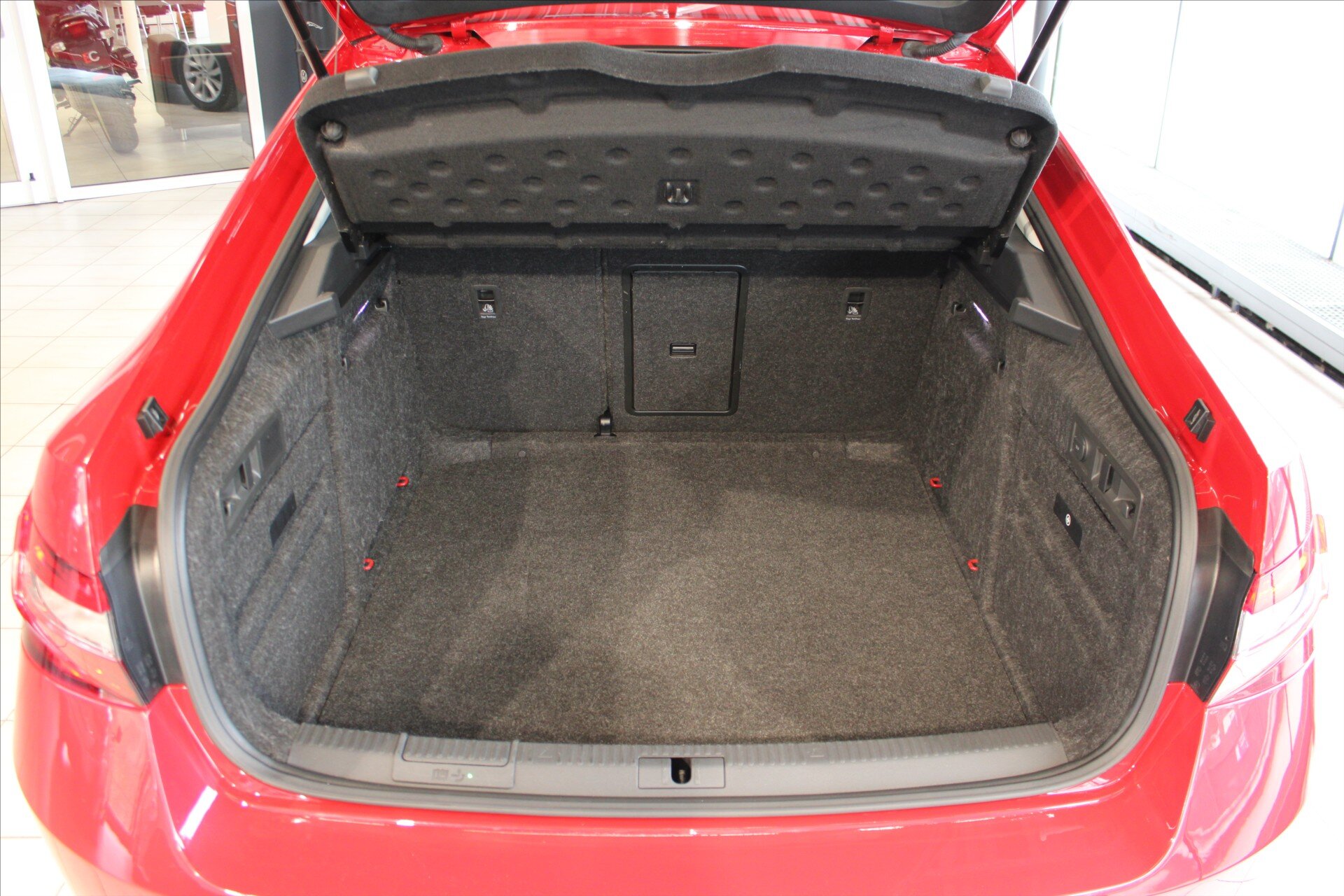 Škoda Superb Ostatní 2,0 l 110 kw