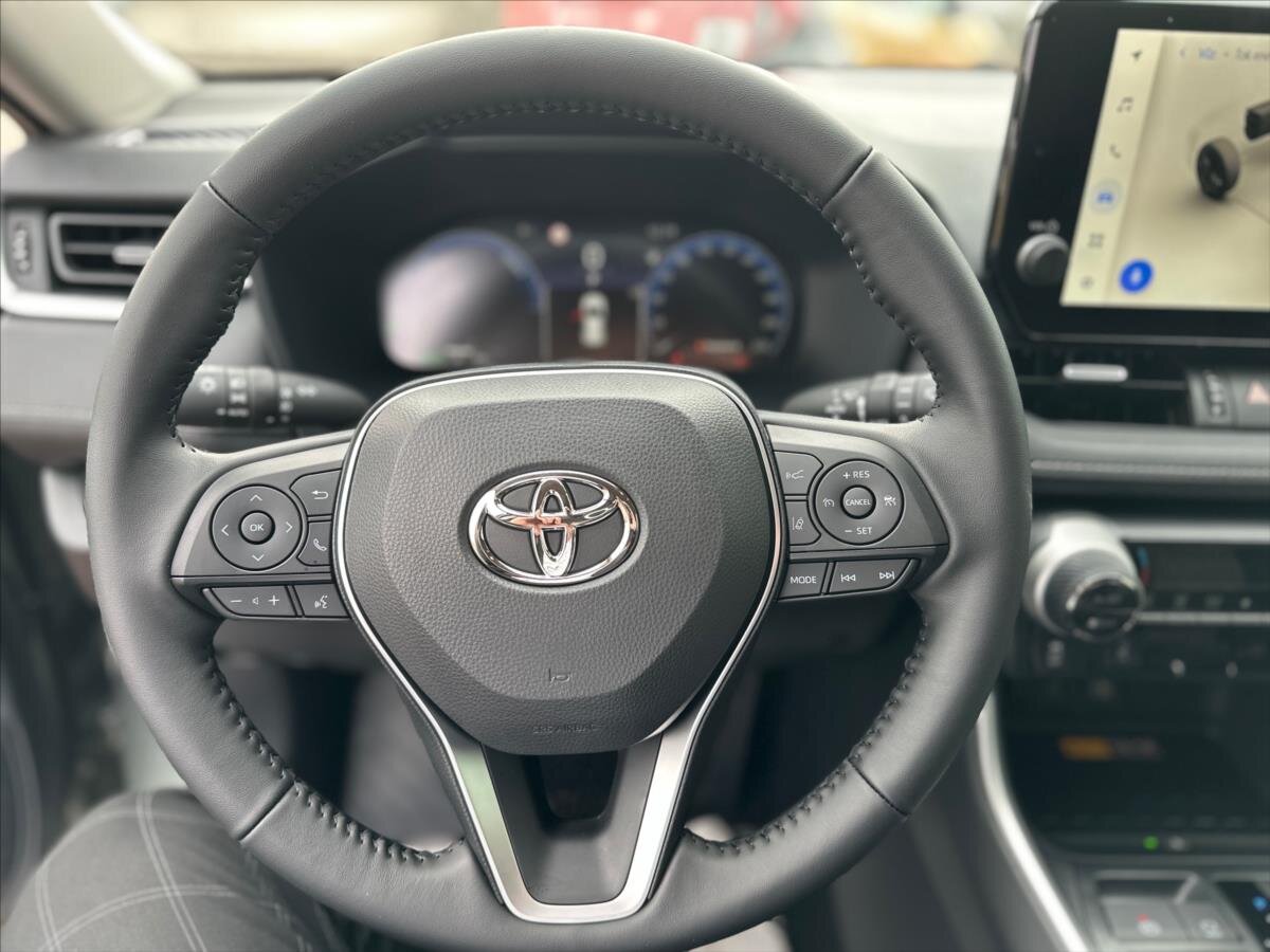 Toyota RAV4 SUV / Terénní 2,5 l 131 kw