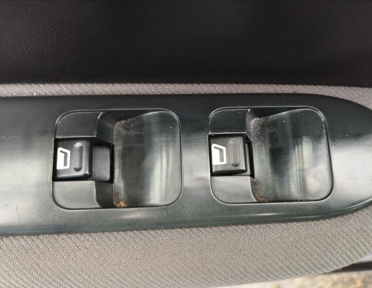 Peugeot 307 Hatchback 1,4 l 55 kw