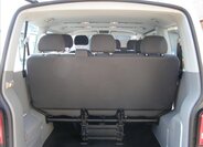 Volkswagen Caravelle 16