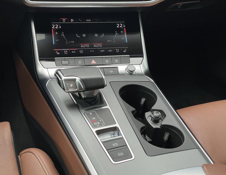 Audi A6 Allroad Kombi 3,0 l 253 kw