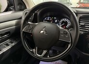 Mitsubishi Outlander SUV / Terénní 2,3 l 110 kw