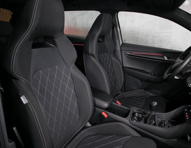 Škoda Karoq SUV 2,0 l 110 kw