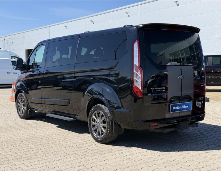 Ford Tourneo Custom MPV 2,0 l 136 kw