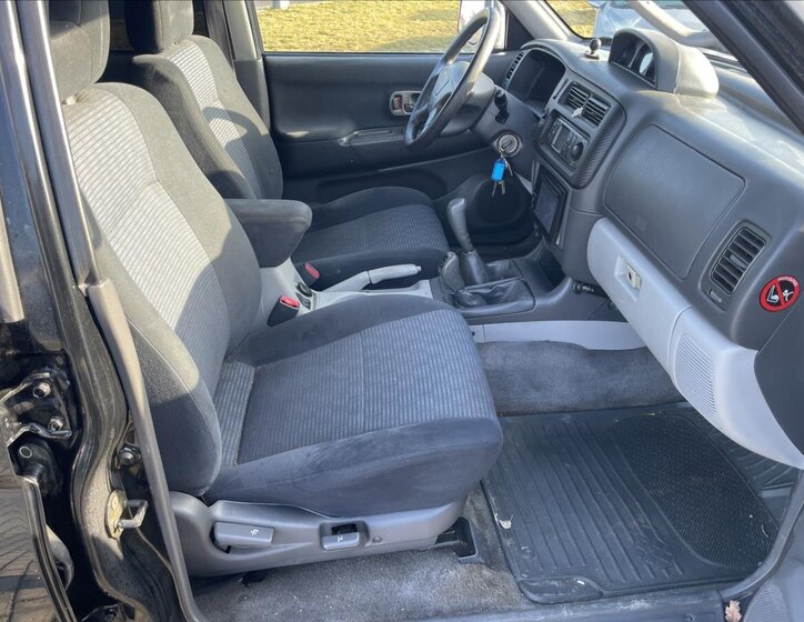 Mitsubishi Pajero 14