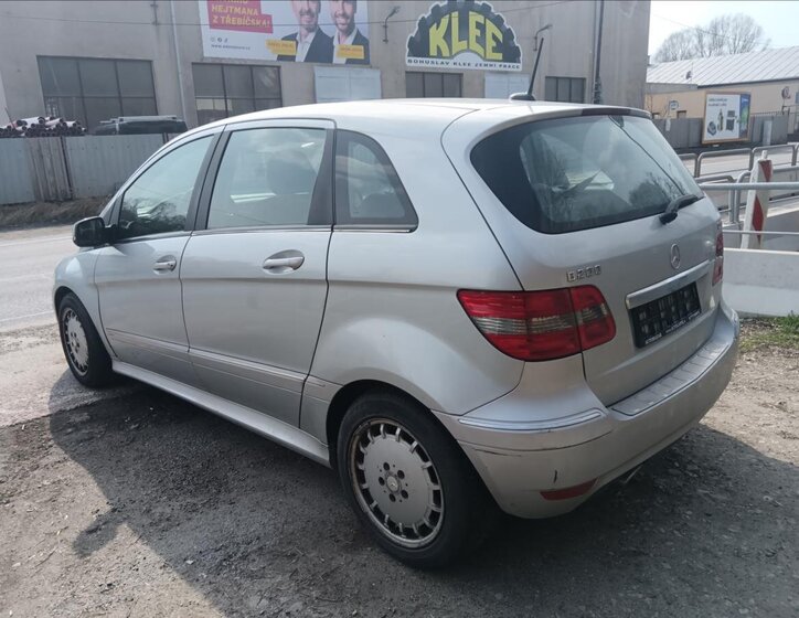 Mercedes-Benz Třídy B MPV 2,0 l 103 kw