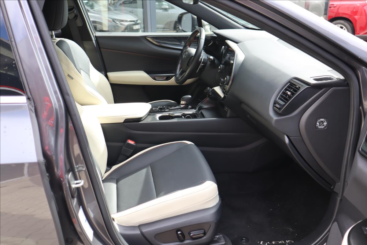 Lexus NX 450h+