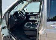 Volkswagen Multivan 11