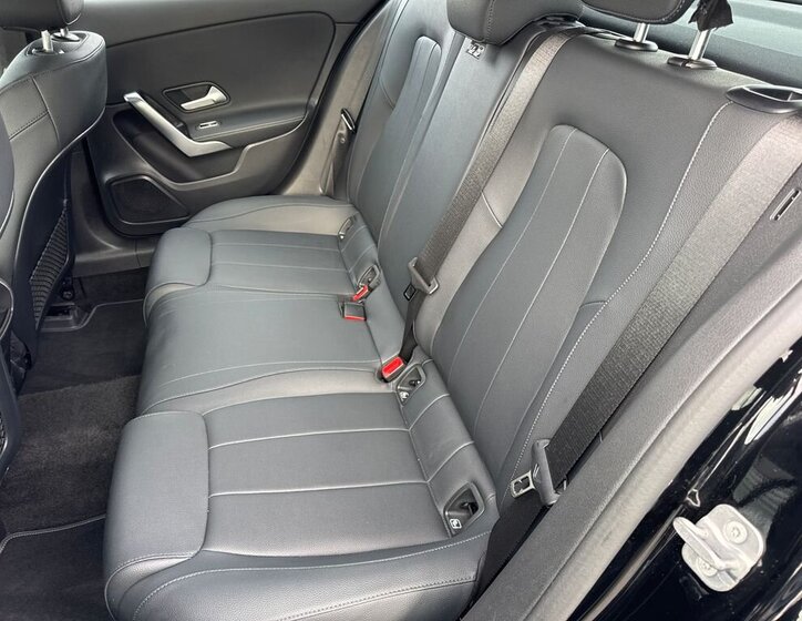 Mercedes-Benz Třídy A Hatchback 1,3 l 120 kw