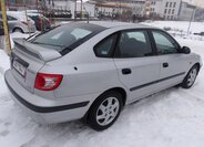 Hyundai Elantra Sedan 1,6 l 77 kw