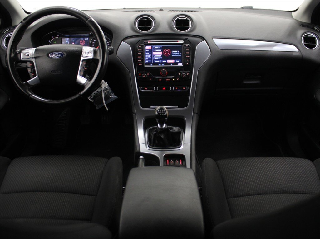 Ford Mondeo Kombi 2,0 l 103 kw