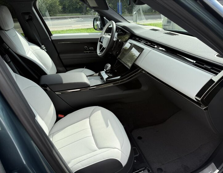 Land Rover Range Rover Sport SUV / Terénní 3,0 l 184 kw
