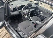 Toyota Yaris Cross 11