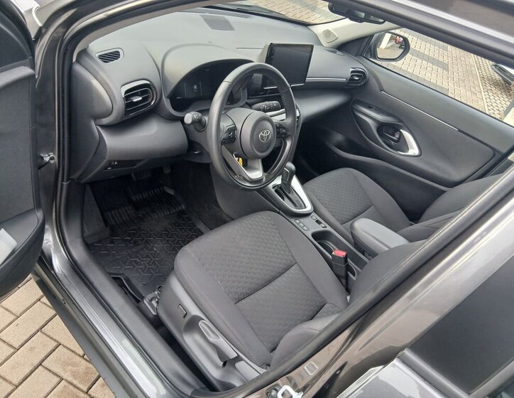 Toyota Yaris Cross 11