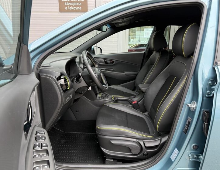 Hyundai Kona SUV / Terénní 1,6 l 130 kw