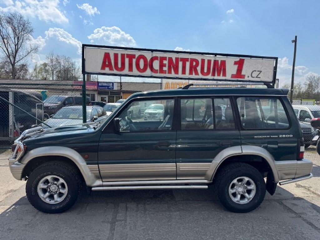 Mitsubishi Pajero SUV / Terénní 2,8 l 92 kw