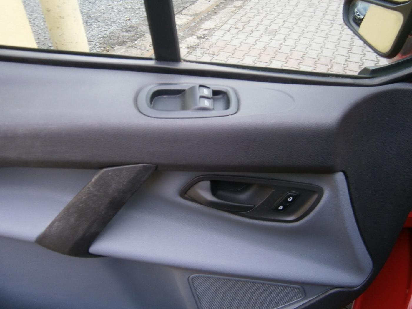 Ford Transit Custom Kombi 2,2 l 74 kw