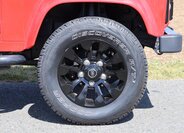 Land Rover Defender SUV / Terénní 2,4 l 90 kw