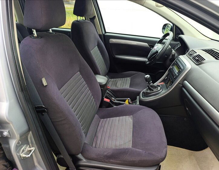 Fiat Croma Kombi 1,9 l 88 kw