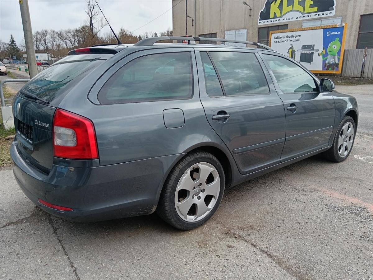 Škoda Octavia Kombi 2,0 l 103 kw