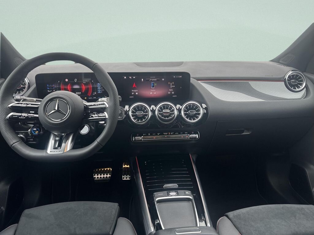 Mercedes-Benz GLA SUV / Terénní 2,0 l 235 kw