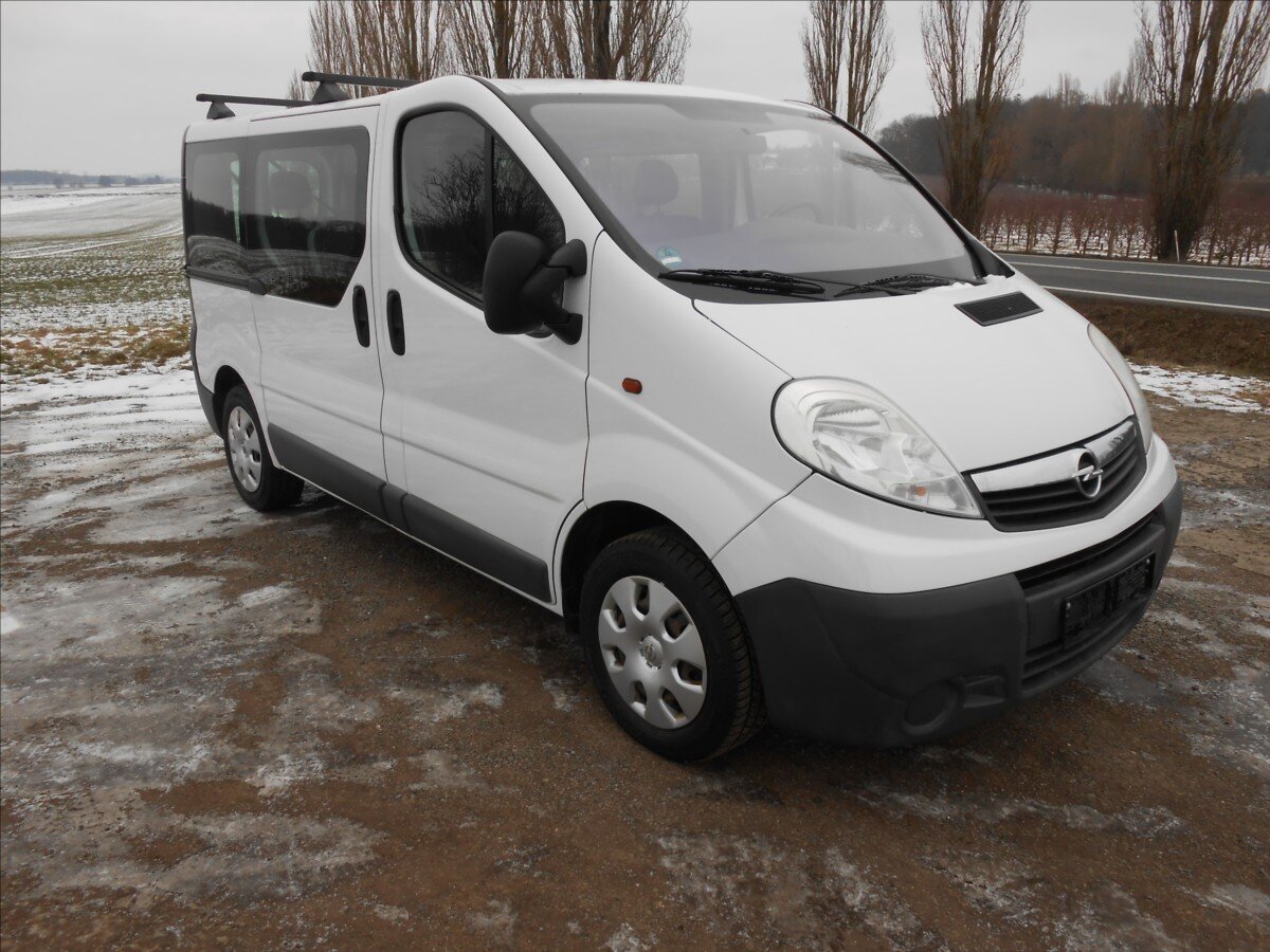 Opel Vivaro Kombi 2,0 l 84 kw