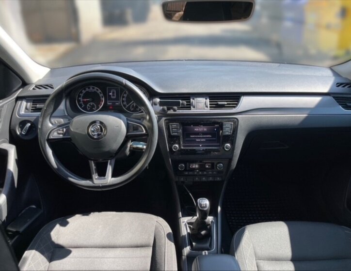 Škoda Rapid Sedan / Limuzína 1,6 l 85 kw