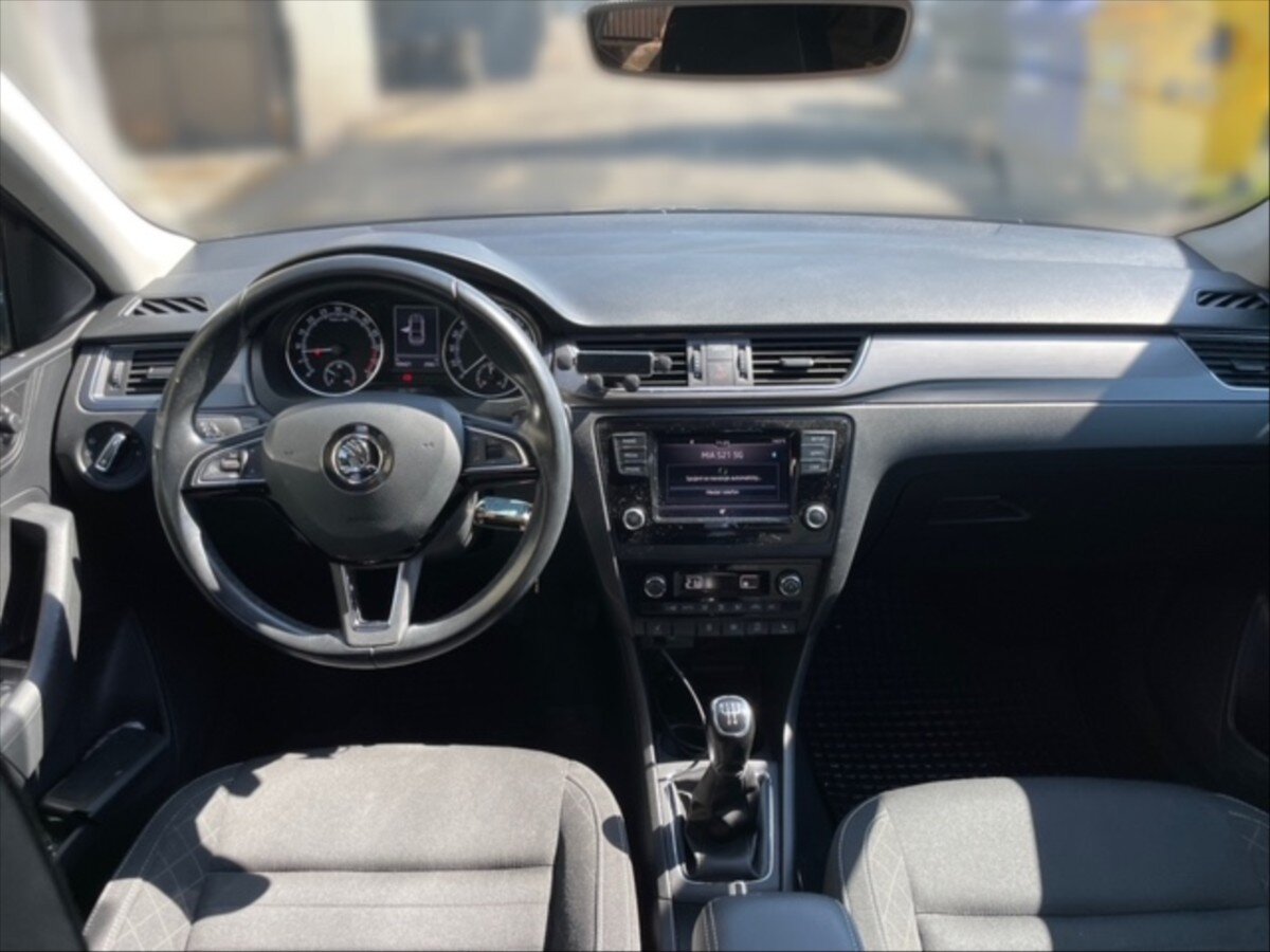 Škoda Rapid Sedan / Limuzína 1,6 l 85 kw