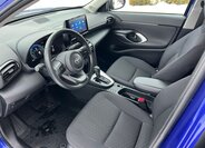 Toyota Yaris Cross 13