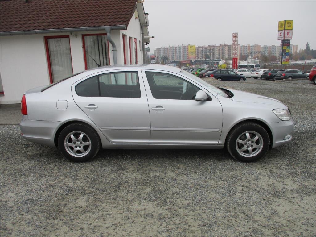 Škoda Octavia Sedan / Limuzína 1,4 l 90 kw