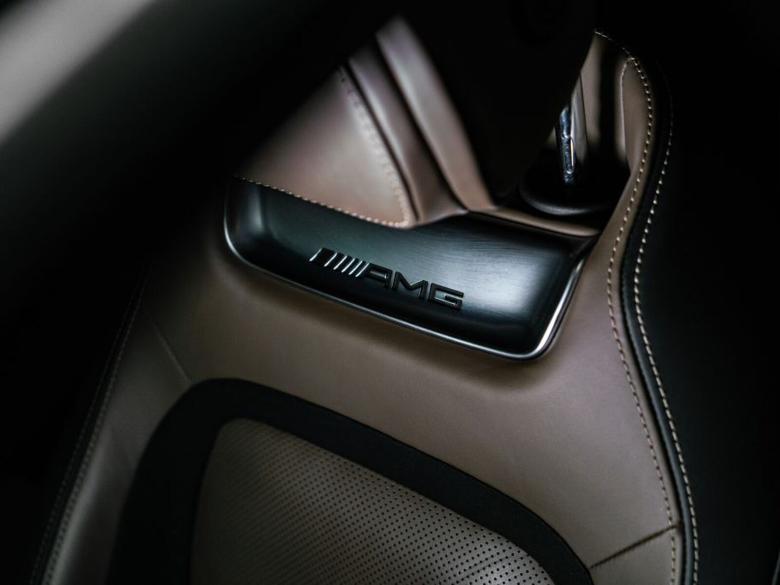 Mercedes-Benz AMG GT 20